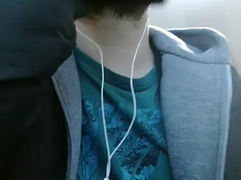 Snapshot of camiloking1720 chatting on February 24, 2025, 9:43 am camiloking1720 online show from February 24, 2025, 9:43 am