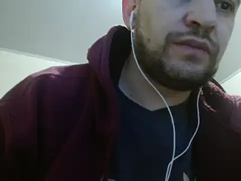 Snapshot of camiloking1720 chatting on February 26, 2025, 6:15 am camiloking1720 online show from February 26, 2025, 6:15 am