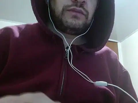 Snapshot of camiloking1720 chatting on October 16, 2025, 5:25 pm camiloking1720 online show from October 16, 2025, 5:25 pm