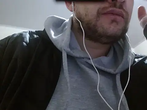 Snapshot of camiloking1720 chatting on November 23, 2025, 1:11 pm camiloking1720 online show from November 23, 2025, 1:11 pm