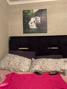 cardibabe online show from February 3, 2025, 12:25 am