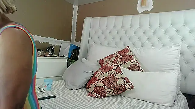 Carocurvy online show from September 22, 2025, 5:31 am