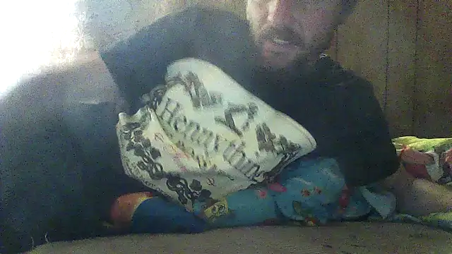 luke thighwalker2469 online show from November 5, 2025, 11:38 pm