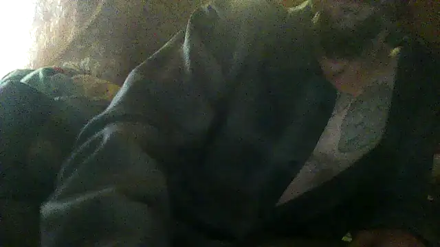 luke thighwalker2469 online show from November 8, 2025, 12:11 am