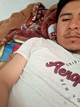 Snapshot of uziel2345 chatting on September 10, 2025, 1:38 am uziel2345 online show from September 10, 2025, 1:38 am