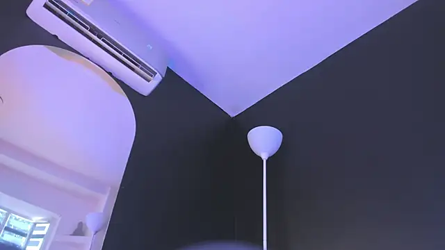 ALICEPOIXXXON online show from March 15, 2025, 5:26 pm