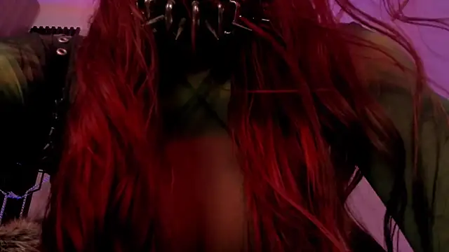 ALICEPOIXXXON online show from May 20, 2026, 2:51 am