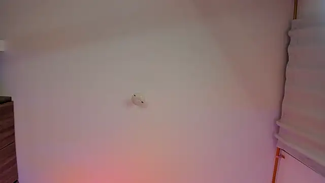 ALICEPOIXXXON online show from May 24, 2026, 3:22 am