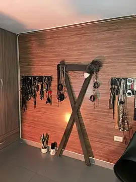yey bdsm online show from June 10, 2026, 3:33 pm