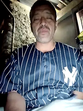 rodrig6987 1 online show from October 1, 2025, 3:01 am