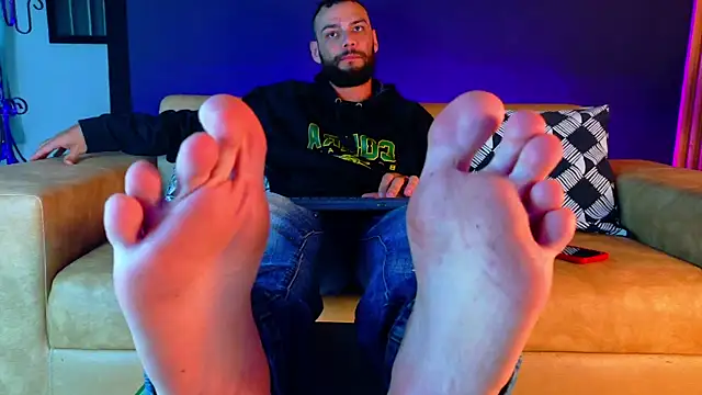 antony bigdick  online show from June 15, 2026, 7:16 pm