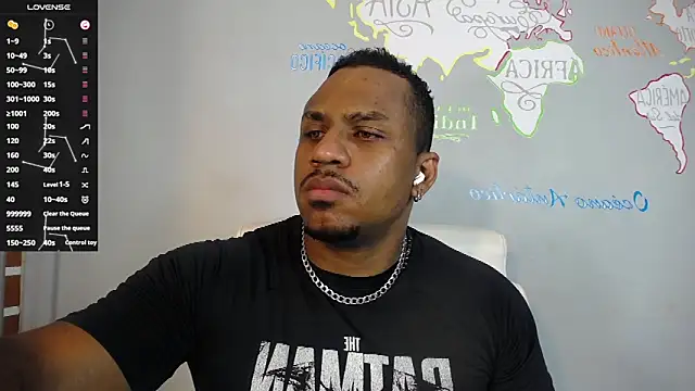 Snapshot of JhonBlacke chatting on January 11, 2025, 8:21 pm JhonBlacke online show from January 11, 2025, 8:21 pm