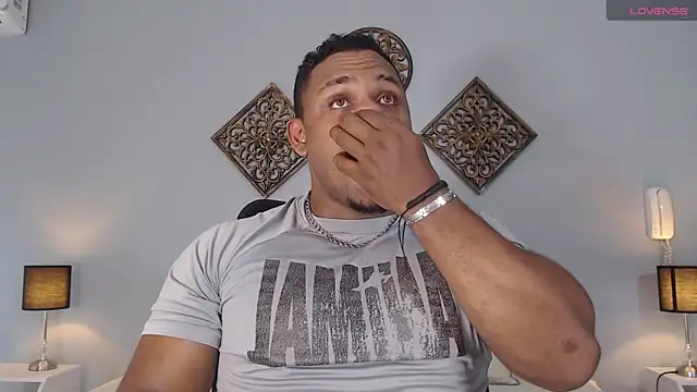 Snapshot of JhonBlacke chatting on January 14, 2025, 8:15 pm JhonBlacke online show from January 14, 2025, 8:15 pm