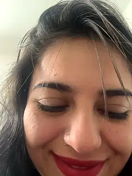 Snapshot of alyssa_magiic chatting on October 15, 2025, 4:07 pm alyssa magiic online show from October 15, 2025, 4:07 pm