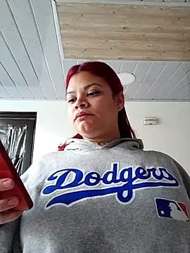 IamAlana  online show from May 17, 2026, 12:34 pm