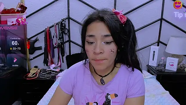 AlanaLuck online show from February 19, 2025, 10:09 pm