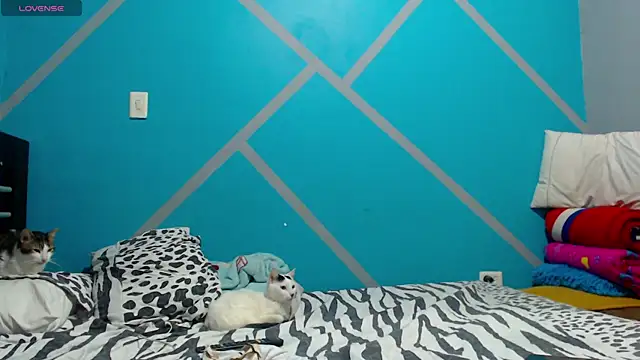 Snapshot of Nanna_and_Balder chatting on December 17, 2025, 3:45 am Nanna and Balder online show from December 17, 2025, 3:45 am