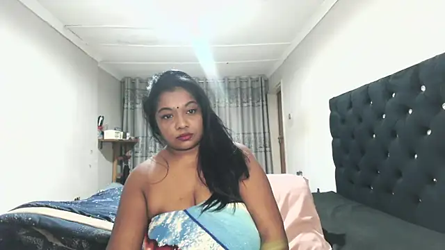 Indianmayaxoxo online show from June 12, 2026, 4:33 am