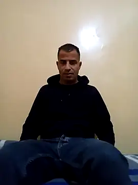 Snapshot of Bisex_activ19 chatting on December 9, 2024, 2:39 pm Bisex activ19 online show from December 9, 2024, 2:39 pm