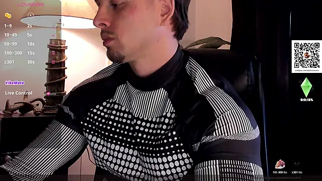 ADAM BOUTON  online show from November 14, 2025, 8:18 pm