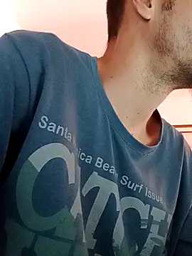 Snapshot of cazaperdidas chatting on October 29, 2025, 8:32 pm cazaperdidas online show from October 29, 2025, 8:32 pm