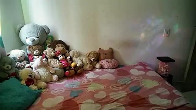 mandy berrys online show from November 17, 2025, 6:24 pm