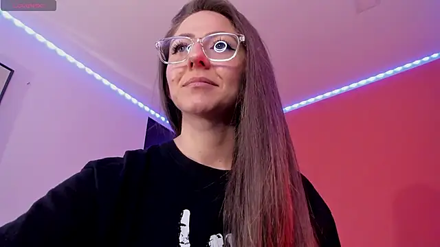 Ich Bin Julia online show from March 22, 2025, 3:31 pm