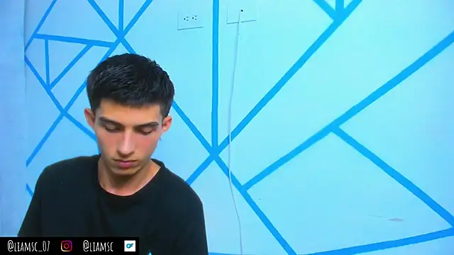 liam scott77 online show from October 4, 2025, 11:36 pm