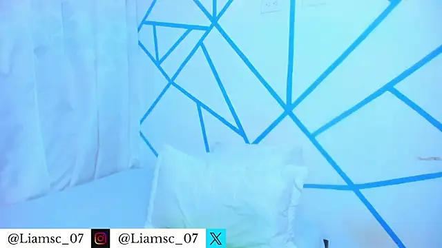 liam scott77 online show from December 14, 2025, 10:47 pm