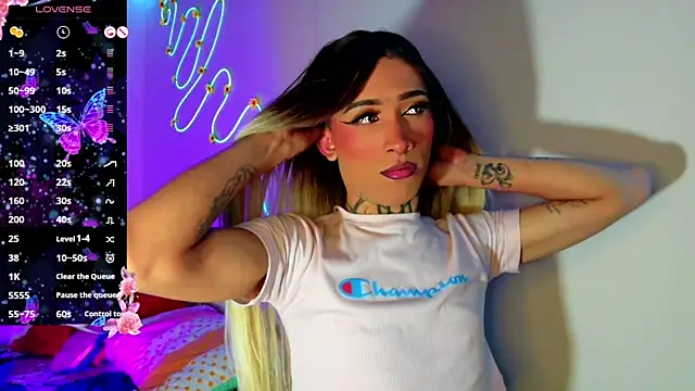 Micaela Rangel online show from May 9, 2026, 3:23 am