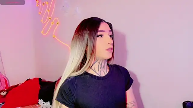 Micaela Rangel online show from July 19, 2026, 4:27 am
