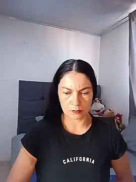 renata hot1 online show from June 23, 2026, 9:24 pm
