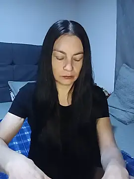 renata hot1 online show from July 17, 2026, 12:39 am