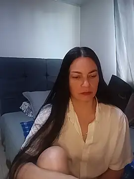 renata hot1 online show from July 22, 2026, 8:44 pm