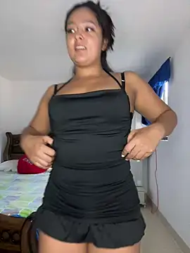 cristina1800 online show from April 11, 2026, 8:46 pm