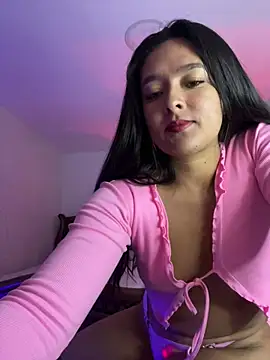 cristina1800 online show from June 7, 2026, 4:27 am