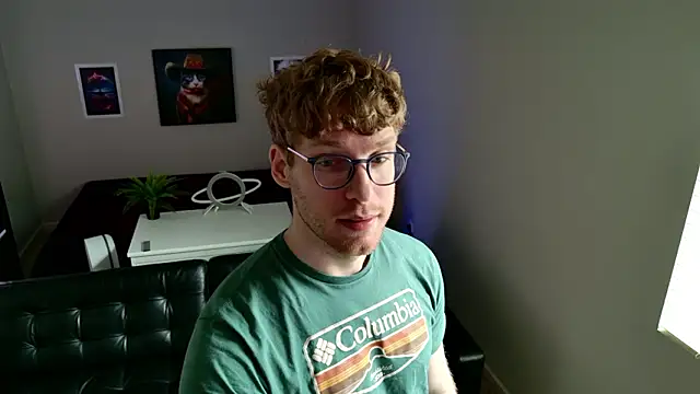 Snapshot of BlueEyedTallGuy94 chatting on March 17, 2026, 9:07 pm BlueEyedTallGuy94 online show from March 17, 2026, 9:07 pm