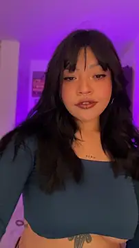Snapshot of Ashley_Chriss chatting on May 17, 2026, 6:44 am Ashley Chriss online show from May 17, 2026, 6:44 am
