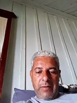 Snapshot of gordonunes chatting on February 8, 2026, 3:26 pm gordonunes online show from February 8, 2026, 3:26 pm