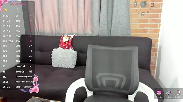 curly muscle online show from December 13, 2024, 6:16 pm