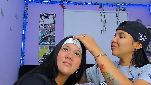 sara mendez2 online show from January 24, 2025, 2:28 am