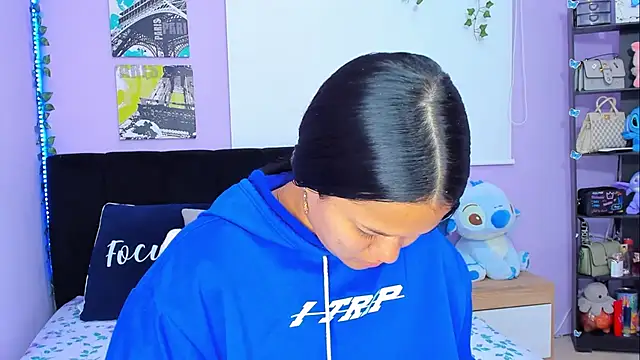 sara mendez2 online show from February 5, 2025, 11:39 pm