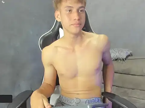 Snapshot of miguel_hz chatting on March 14, 2025, 3:04 am miguel hz online show from March 14, 2025, 3:04 am