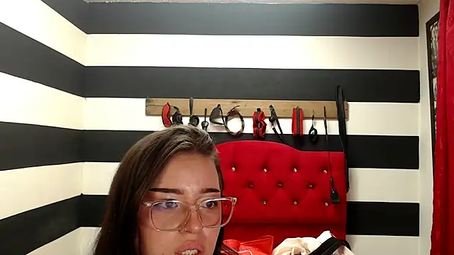 Snapshot of Marian_Ran chatting on March 13, 2025, 3:00 am Marian Ran online show from March 13, 2025, 3:00 am