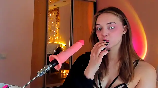 May Flower online show from January 19, 2025, 3:10 pm