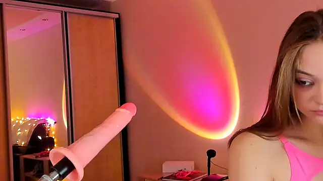 May Flower online show from January 23, 2025, 1:13 pm