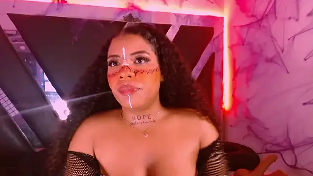 MelannyTylor online show from October 30, 2025, 7:03 pm