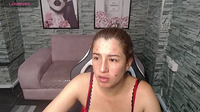 Snapshot of Valerie_b chatting on December 23, 2024, 12:41 pm Valerie b online show from December 23, 2024, 12:41 pm