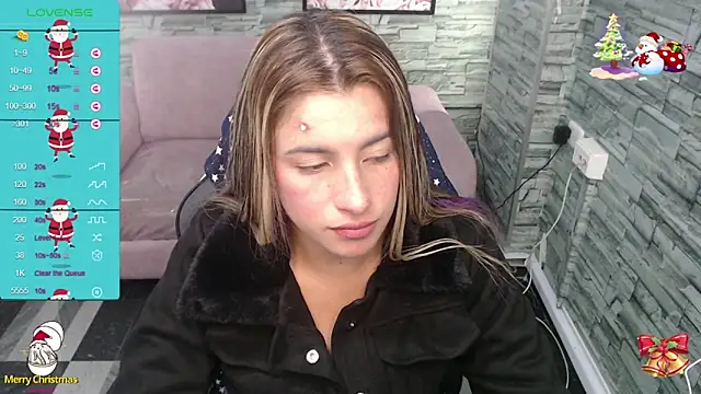 Snapshot of Valerie_b chatting on January 4, 2025, 5:58 am Valerie b online show from January 4, 2025, 5:58 am