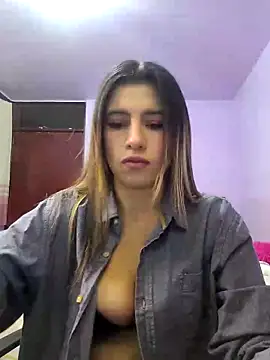 Snapshot of Valerie_b chatting on September 21, 2025, 2:13 am Valerie b online show from September 21, 2025, 2:13 am